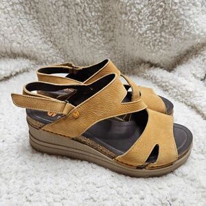 Jungla Back Ankle‎ Strap Leather Low Wedge Sandals sz 41